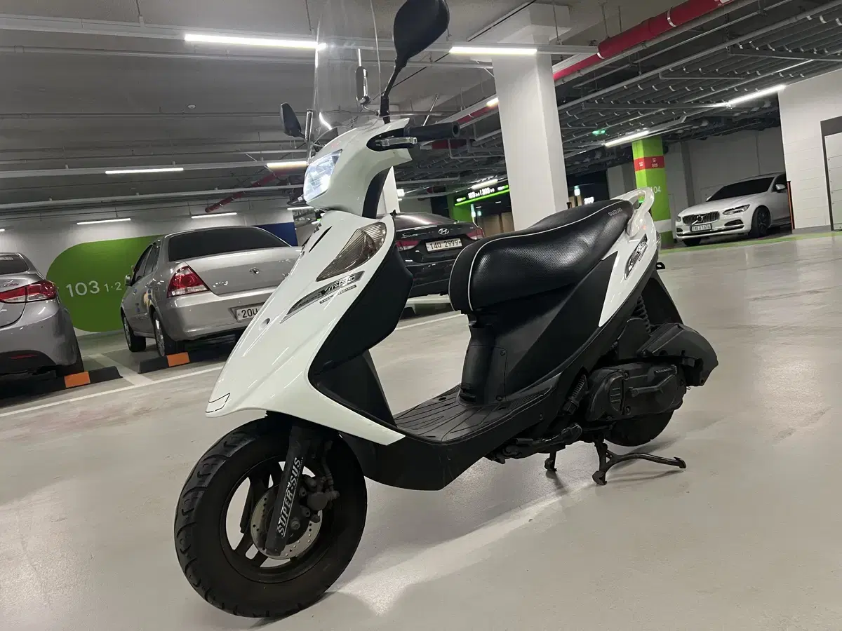 스즈키 어드래스 nmax pcx